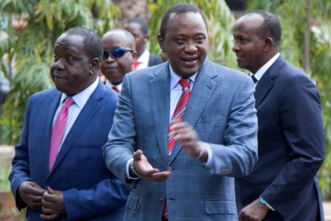 Kenský prezident Uhuru Kenyatta sa stretne s Donaldom Trumpom, privítať by mal i Theresu Mayovú