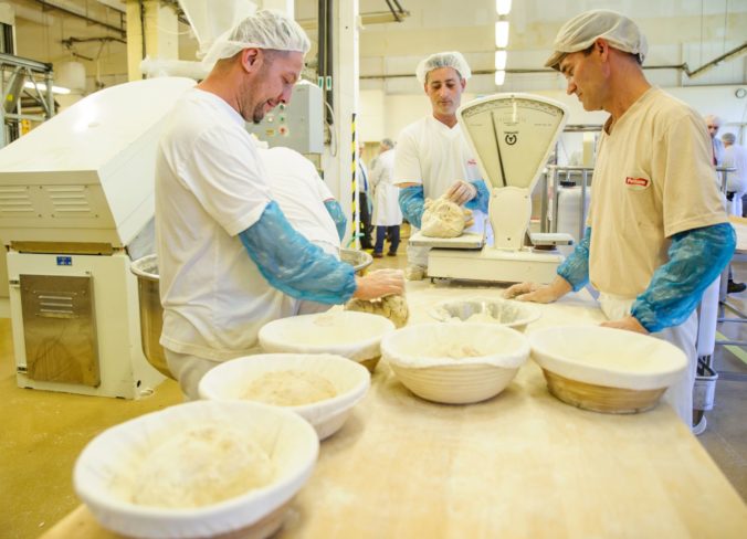 Slovenskí pekári avizujú zdražovanie pekárenských výrobkov, majú pre to niekoľko dôvodov