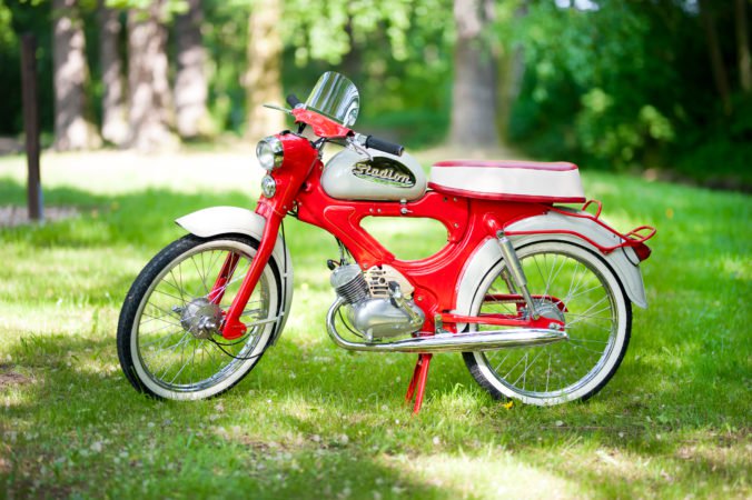 Spoznajte kolekciu retro motocyklov, ktoré si zachovali kus československej motoristickej histórie