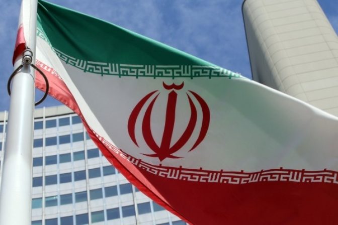 Irán chce pokračovať v exporte ropy napriek americkým sankciám
