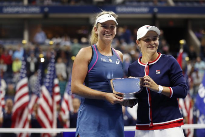 Ashleigh Bartyová a CoCo Vandeweghová po napínavom finále vyhrali ženskú štvorhru US Open