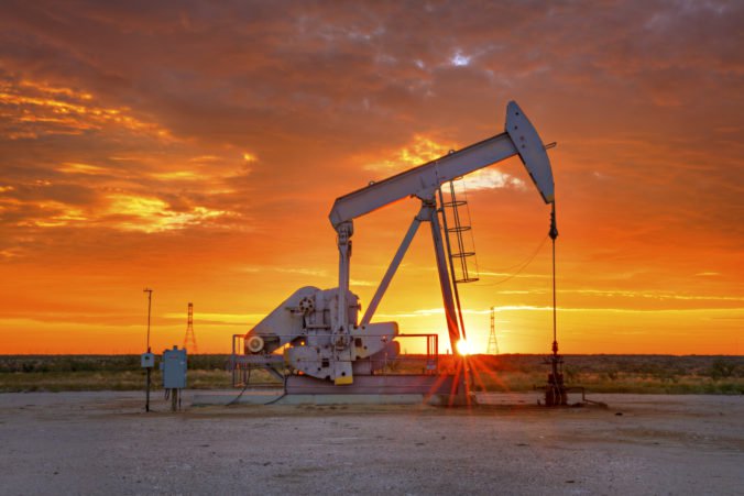 Ľahká americká ropa zlacnela o dva centy, vykurovací olej naopak zdražel