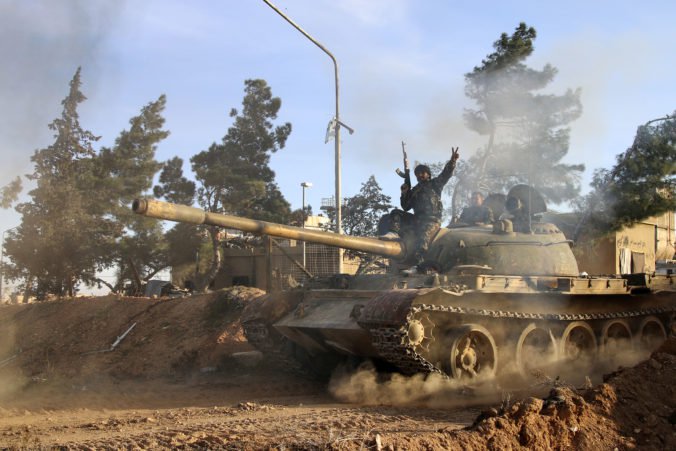 Posledná bašta Islamského štátu v Sýrii čelí útoku medzinárodnej koalície s podporou USA