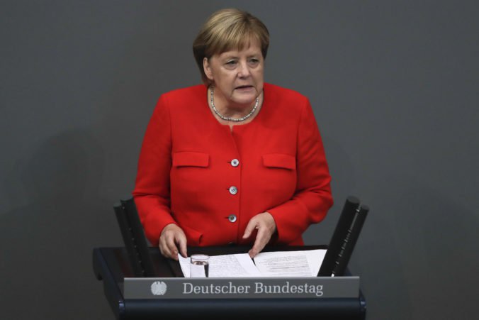 Angela Merkelová rozumie obavám z vrážd v Chemnitzi, odsudzuje však krajné pravicové násilie