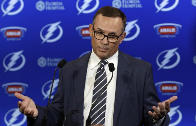 Steve Yzerman skončil ako generálny manažér Tampy Bay a posúva sa do novej pozície