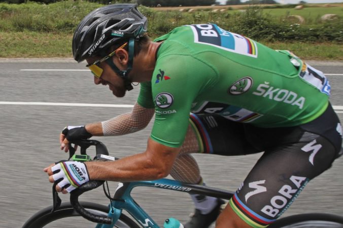 Video: Kanaďan Woods zvíťazil v 17. etape Vuelta a Espaňa, Sagan klesol v súťaži o zelený dres