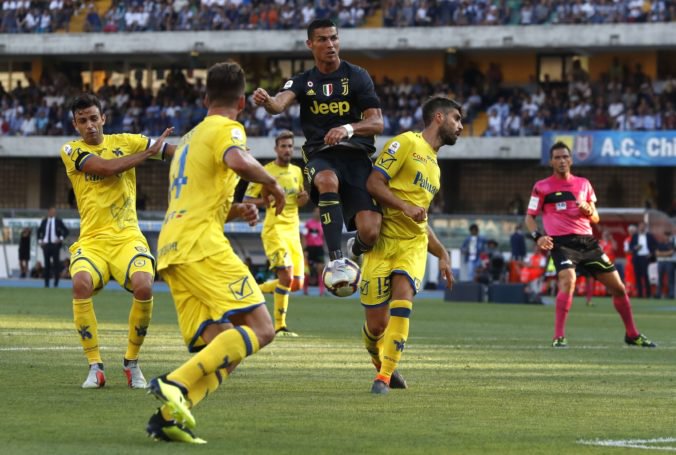 Talianskemu klubu Chievo Verona odpočítajú kvôli podvodom v Serii A tri body