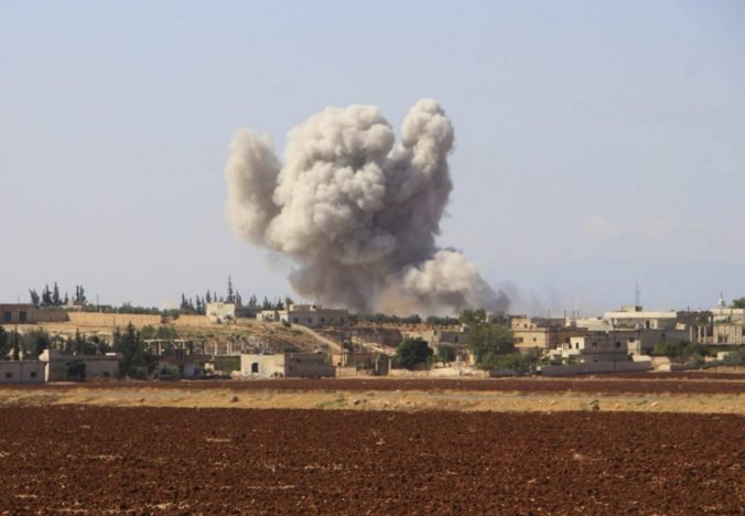 Video: Do Idlibu v Sýrii prišli vojenské jednotky z Turecka, posilnia pozorovacie stanovištia