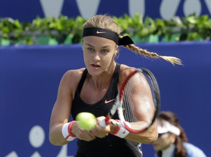 Karolína Schmiedlová si semifinále v Hirošime nezahrá, Anisimovej zobrala iba štyri gemy Karolína Schmiedlová si semifinále v Hirošime nezahrá, Anisimovej zobrala iba štyri gemy