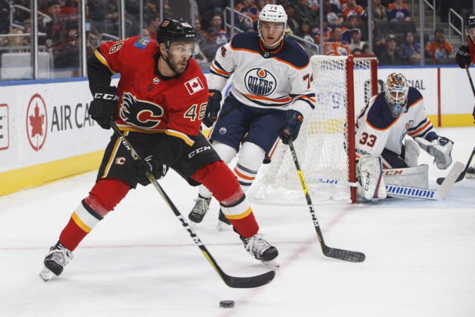 Marek Hrivík v lete vzdal boj o NHL a patrí medzi lídrov produktivity v KHL