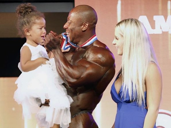Phil Heath po siedmich rokoch zosadený z trónu, súťaž Mr. Olympia 2018 vyhral Shawn Rhoden