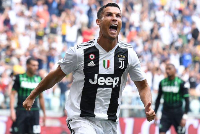 Ronaldo strelil svoje prvé góly za Juventus v Serie A, AS Rím doma stratil dvojgólový náskok