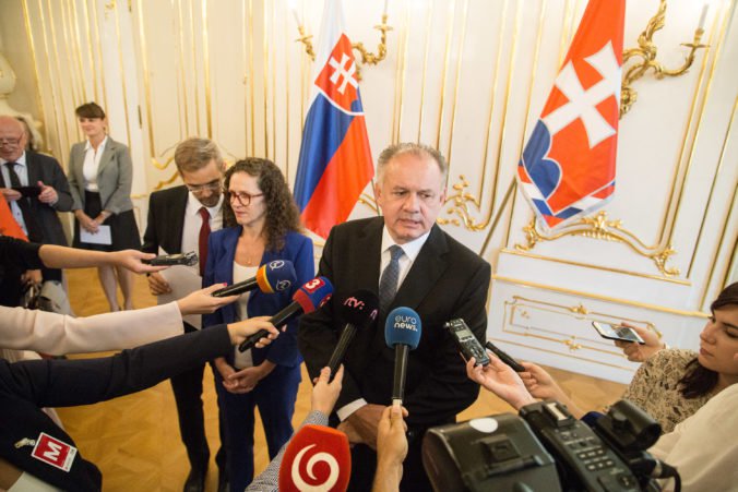 Andrej Kiska spolu s europoslancami nevidia žiadne kroky k tomu, aby sa zvýšila dôvera ľudí v štát
