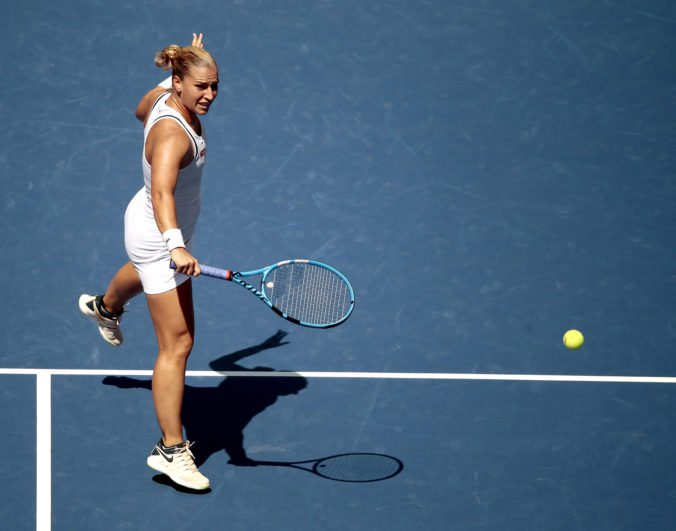 Cibulková po boji vyradila Hibinovú a v osemfinále v Tokiu vyzve víťazku US Open Cibulková po boji vyradila Hibinovú a v osemfinále v Tokiu vyzve víťazku US Open