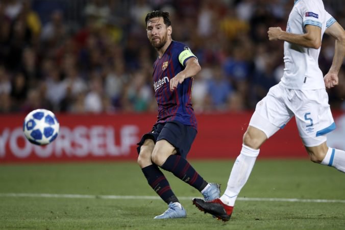 Video: Barcelona sa teší z triumfu a Messi zo 103 gólov, kouč Valverde pochválil aj jeho priamy kop