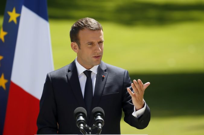 Vo Francúzsku zrejme vznikne múzeum na počesť obetí terorizmu, Macron chce zaviesť aj sviatok