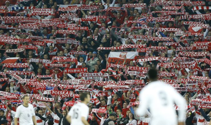 UEFA potrestala Poľský futbalový zväz za správanie fanúšikov v Lige národov