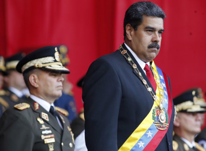 Do pokusu o atentát na prezidenta Madura mohli byť podľa vlády zapojení zahraniční diplomati