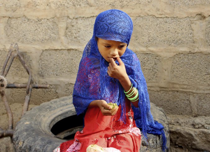 Hladujúci ľudia v Jemene sú nútení jesť lístie, OSN posiela urýchlenú pomoc