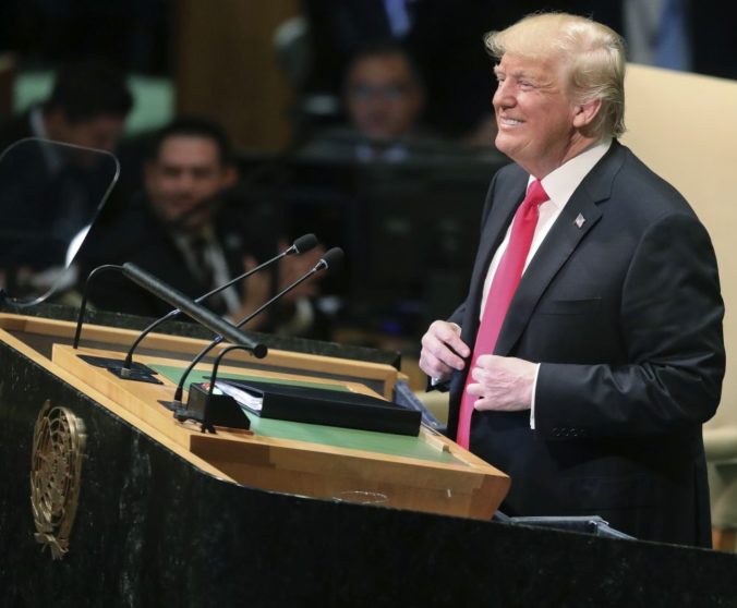 USA sú podľa Trumpa proti globálnej vláde, kontrole a dominancii. Lídri sa mu na pôde OSN smiali