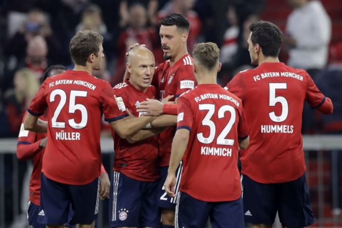 Video: Hertha Berlín s Dudom prehrala prvýkrát v sezóne, Bayern zakopol s Augsburgom