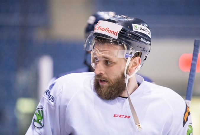 Hrivíkov Podoľsk doma neuspel, Hovorka má svoj prvý bod v KHL