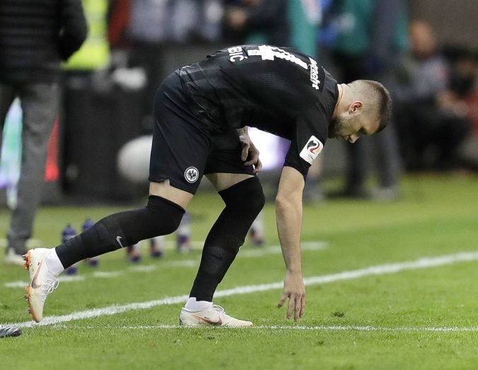 Video: Oba nedeľňajšie zápasy I. bundesligy sa skončili výsledkom 4:1, Finnbogason sa blysol hetrikom