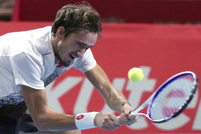 Kvalifikant Medvedev zdolal vo finále turnaja ATP Nišikoriho a odnáša si titul z Tokia