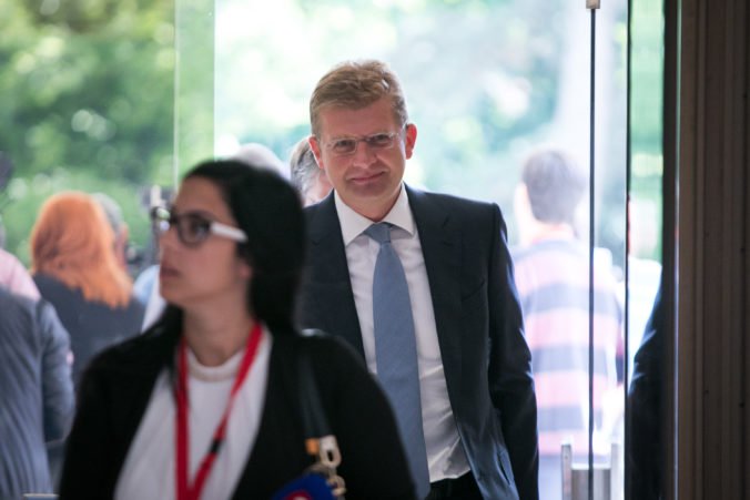 Kandidát Smeru-SD na prezidenta nebude potrebovať dlhú predvolebnú kampaň, tvrdí Žiga Kandidát Smeru-SD na prezidenta nebude potrebovať dlhú predvolebnú kampaň, tvrdí Žiga