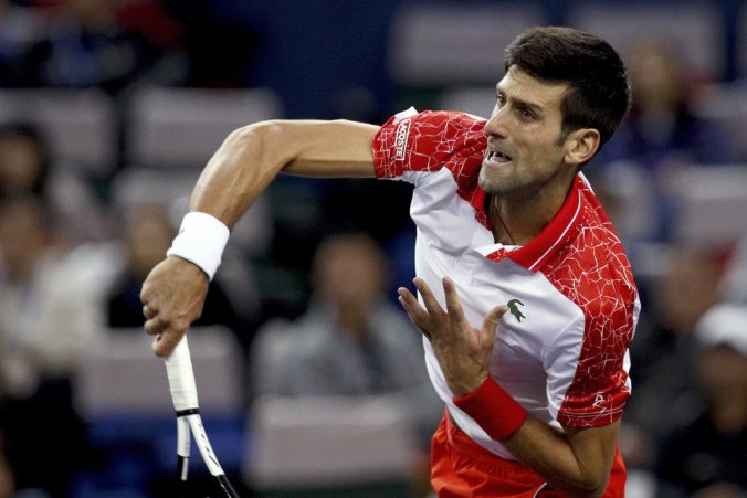 Novak Djokovič zvíťazil vo finále turnaja v Šanghaji, pokoril métu tisíc zápasov v kariére