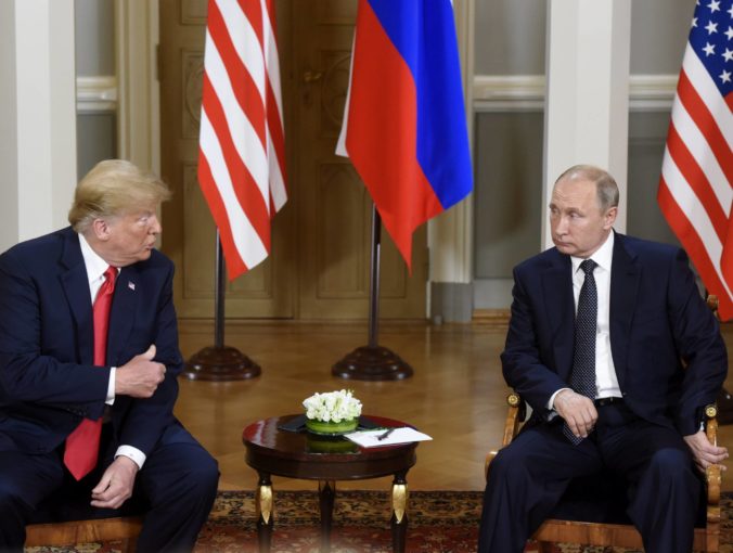 Trump a Putin budú na rovnakom podujatí v Paríži, spoločné stretnutie však neplánujú