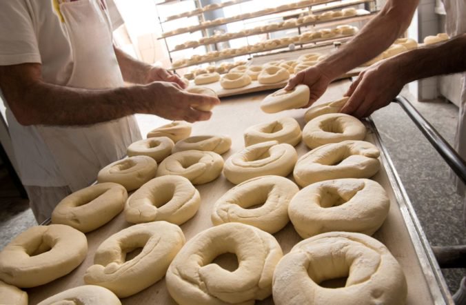 Slovenskí potravinári podporujú pekárov a súhlasia s možným prerušením výroby počas sviatkov