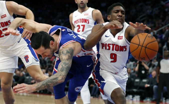 Video: O tesnom triumfe Detroitu rozhodol 50-bodový Griffin, Clippers nestačili na New Orleans