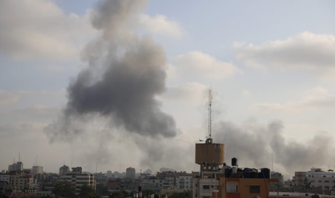Izraelská armáda zaútočila na hnutie Hamas v Pásme Gazy, zasiahla osem cieľov