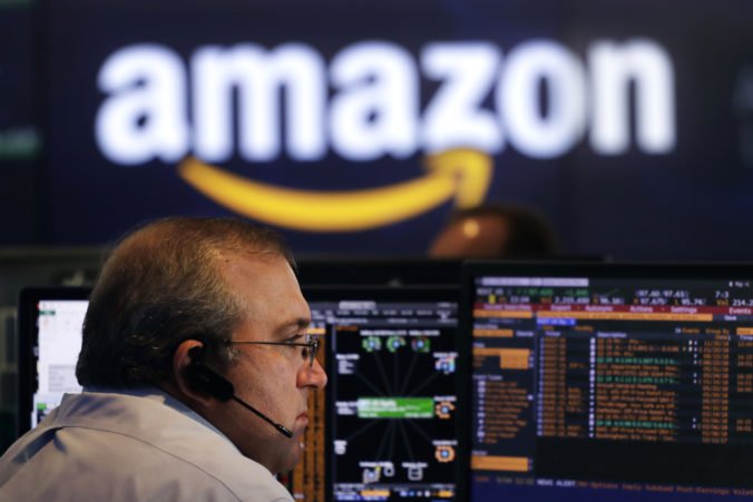 Amazon dosiahol v treťom kvartáli rekordný zisk, ale jeho akcie zaznamenali pokles