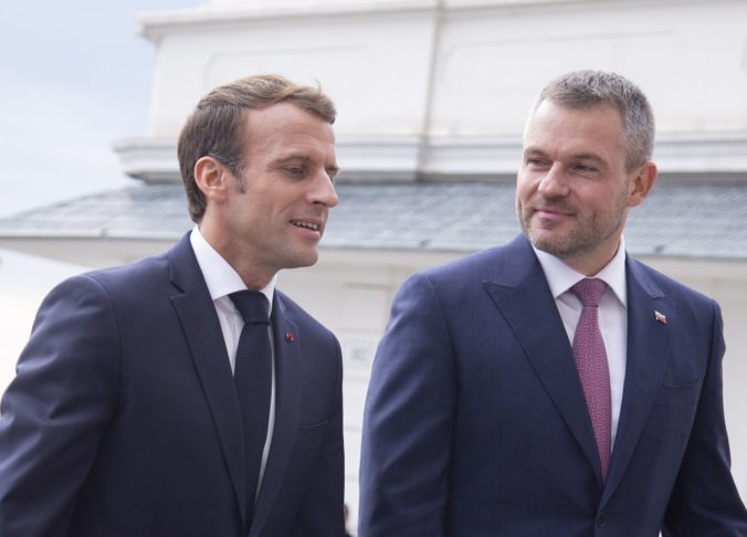 Foto: Pellegrini a Macron hovorili o hrozbách pre Európsku úniu aj o slovenskom paradoxe