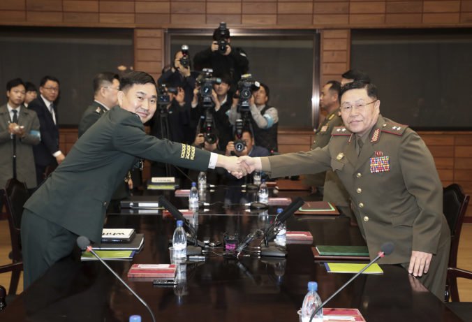 Severná a Južná Kórea rokovali o vojenskej dohode, chcú znížiť napätie medzi krajinami