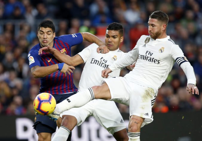 Real Madrid schytal na Nou Campe debakel, Suárez vsietil tri góly Barcelony