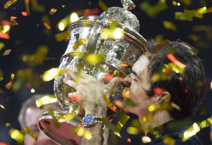 Roger Federer uspel vo finále v Bazileji, do stovky mu chýba už iba jediný titul