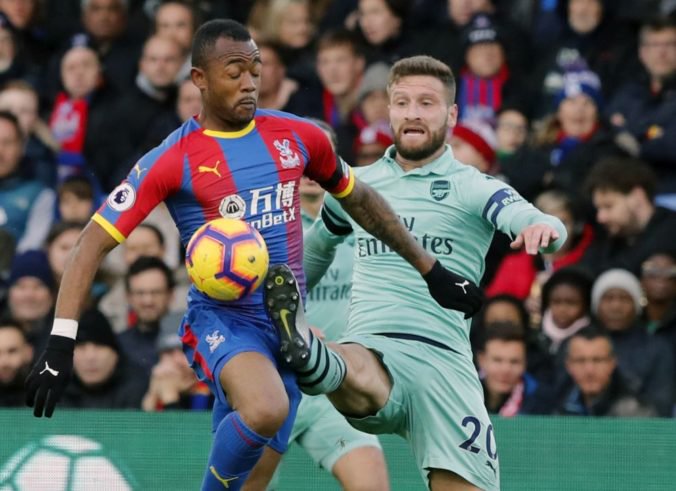 Video: Arsenal nenatiahol víťaznú sériu v Premier League, Chelsea aj ManUnited bodovali naplno