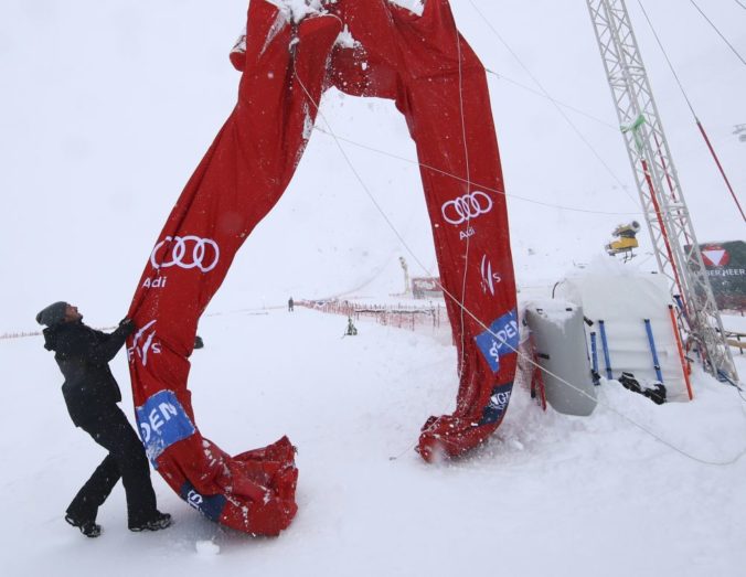 Obrovský slalom mužov sa zo Söldenu presúva do Saalbach-Hinterglemmu, odjazdia ho pred Vianocami