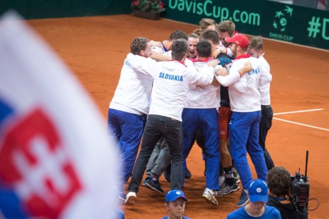 Slovenskí tenisti si po výhre v Davisovom pohári polepšili v rebríčku ITF, najvyššie sú Francúzi