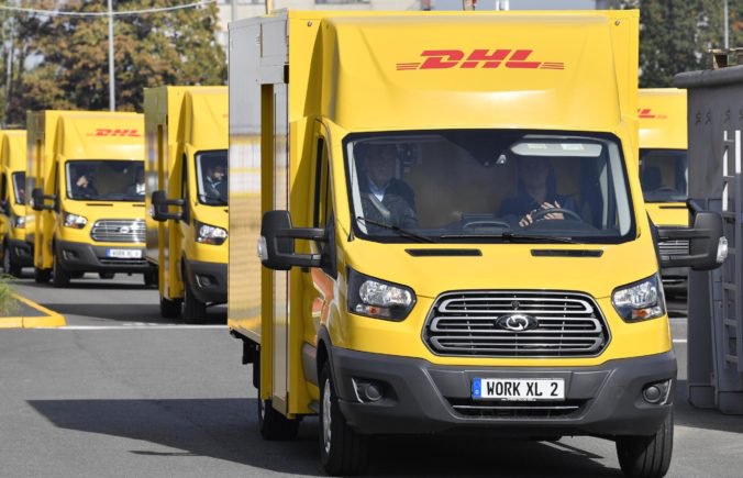 Porastú ceny za prepravu balíkov cez DHL Parcel Service, dôvodom sú zvýšené náklady spoločnosti
