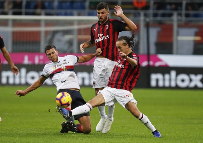 AC Miláno v dohrávke Serie A zdolalo FC Janov, o triumfe rozhodol Romagnoli