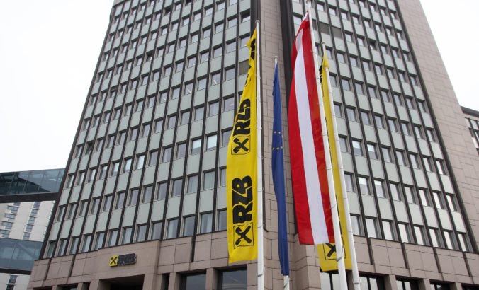 Raiffeisenbank International získal kľúčový súhlas regulačných úradov a predal poľskú dcéru