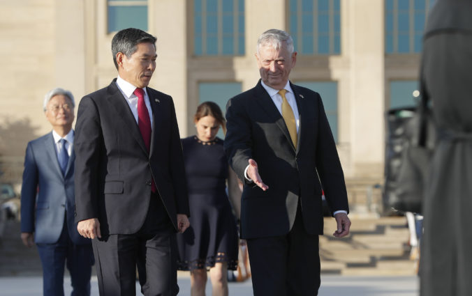 Spojené štáty a Južná Kórea diskutovali o budúcoročných vojenských cvičeniach