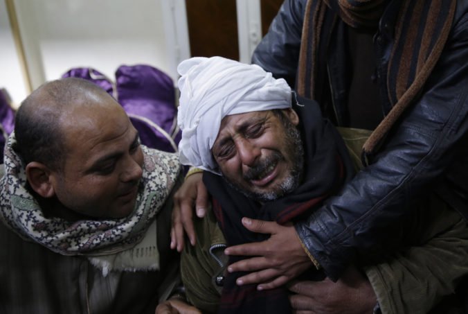 Ozbrojený útok na koptských kresťanov si vyžiadal sedem obetí a niekoľko zranených