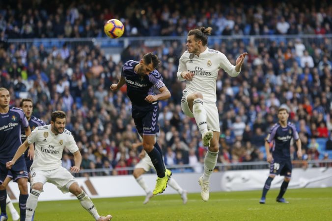 Real Madrid si v La Lige doma poradil s Valladolidom, Barca otočila zápas v tesnom závere