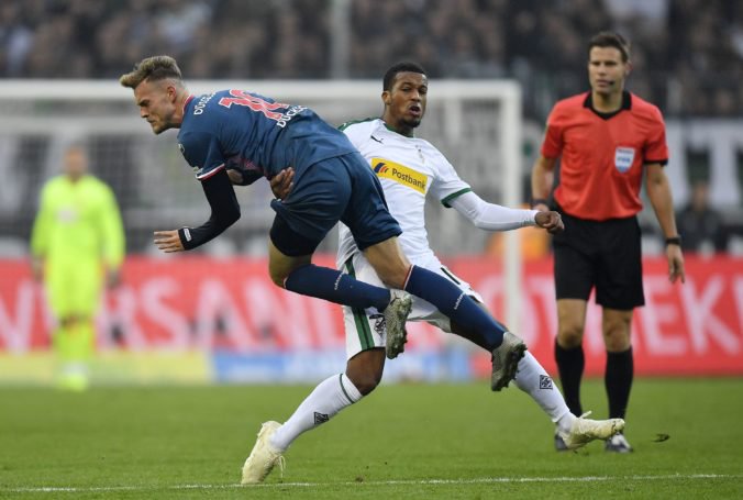 Video: Mönchengladbach v tabuľke predbehol Bayern, v I. bundeslige aj triumf Mainzu