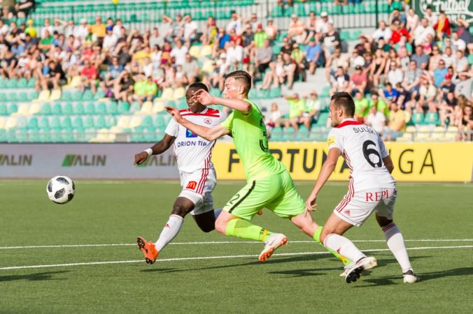 AS Trenčín prehral siedmy zápas vo Fortuna lige, v Podbrezovej sa odohrala gólová prestrelka